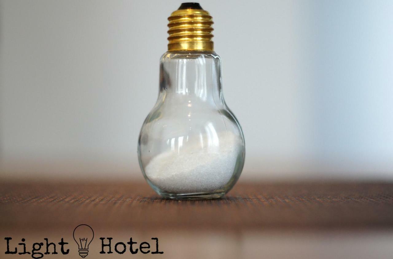 Light Hotel Tirana Esterno foto